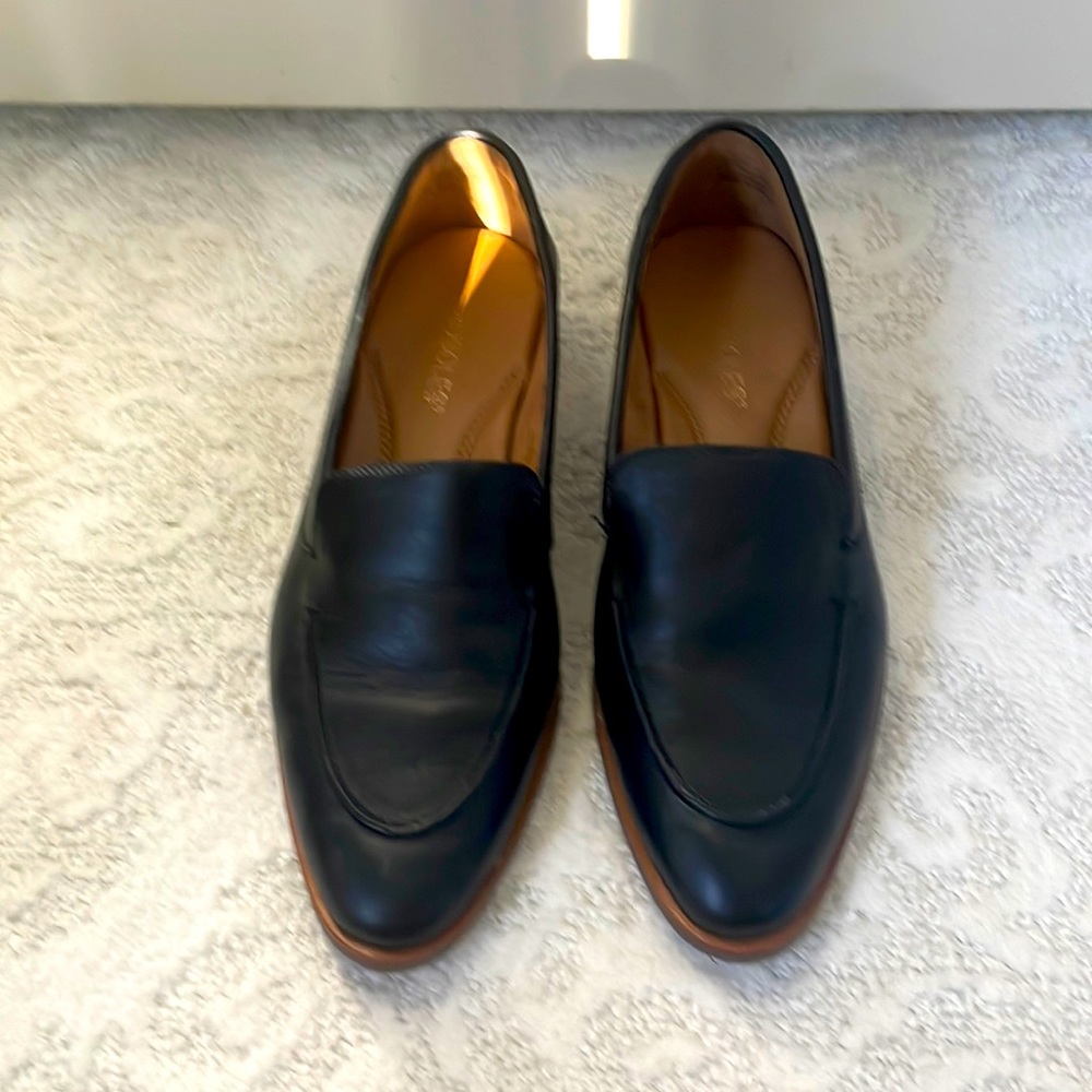 Aerosoles black flats loafer style